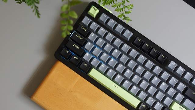 700 DIY-98键盘不后悔开元棋牌这么劲、那么美选雷柏V(图2)